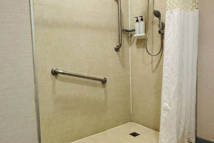 Clean Restrooms