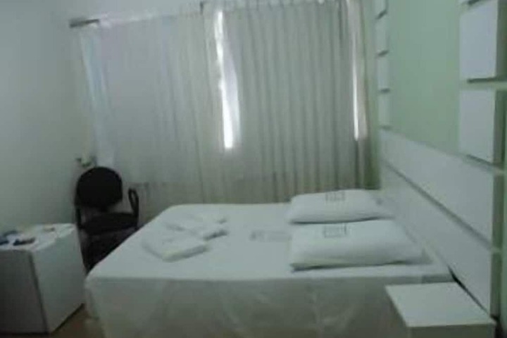 Room 10 of 43