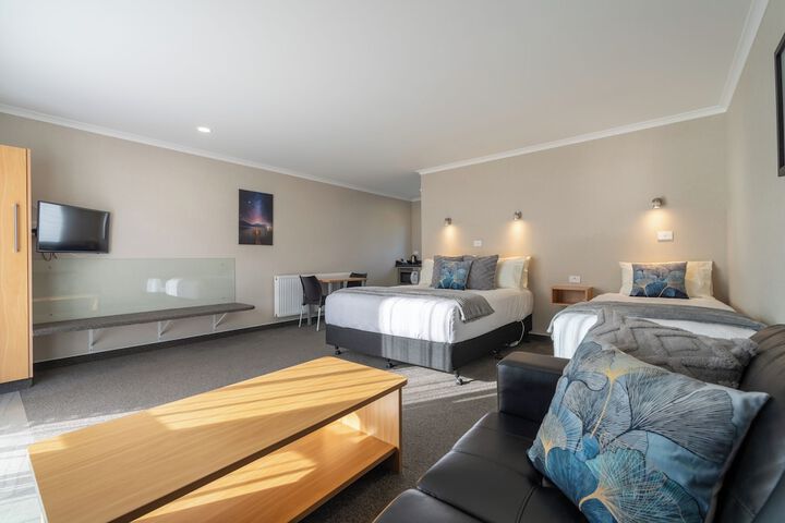 Room 10 of 46