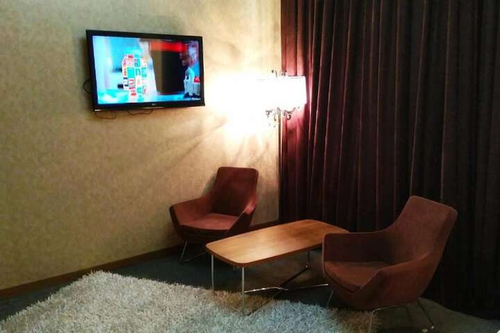 Room 13 of 24
