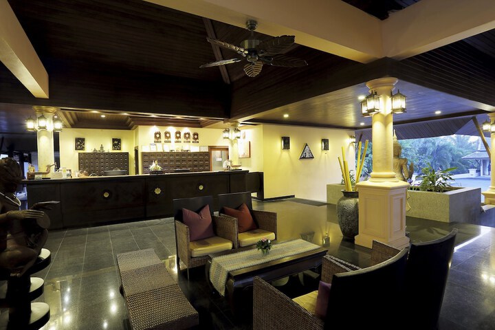 Hotel Lobby