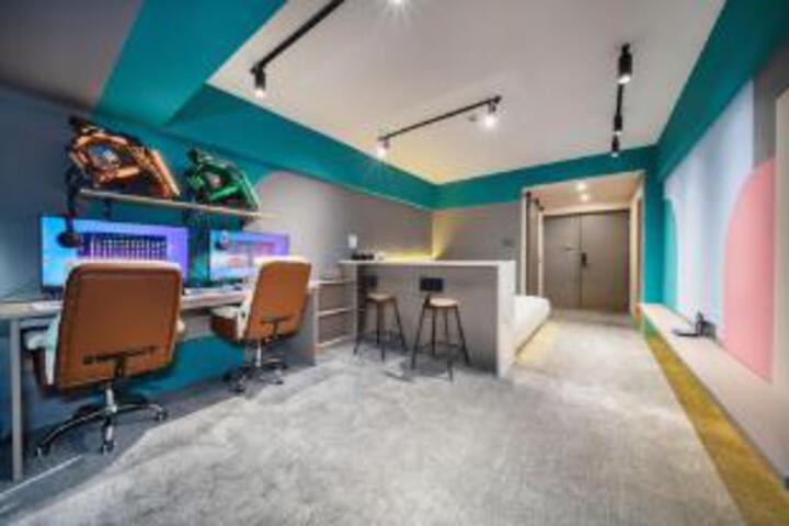 Skywalker Esports Hotel (Nanping Pedestrian Street Branch)