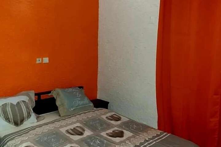 Room 8 of 29