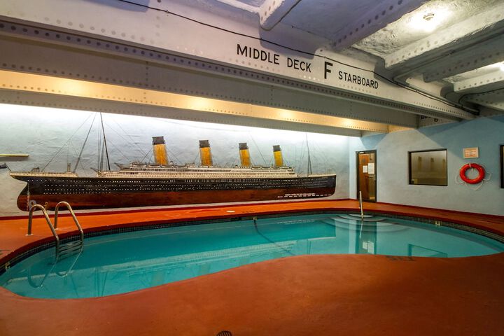 Pools & Facilities