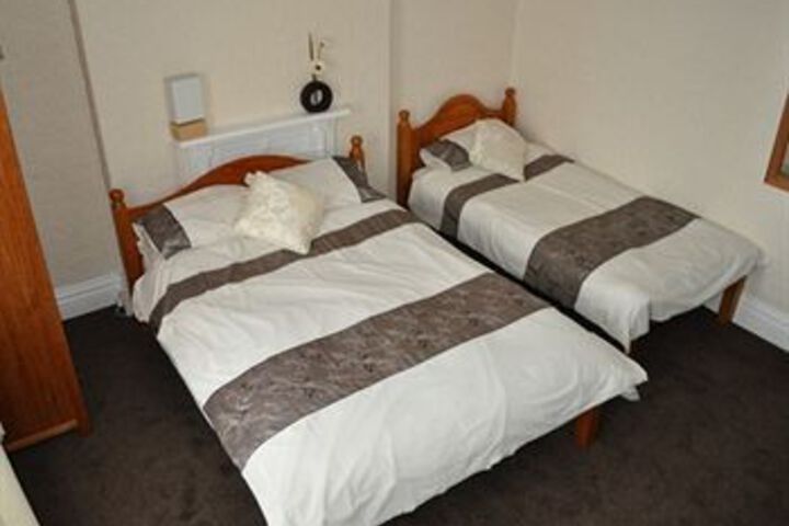 Room 7 of 15