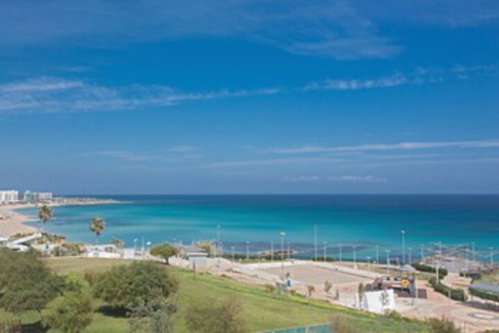Beach 6 of 14