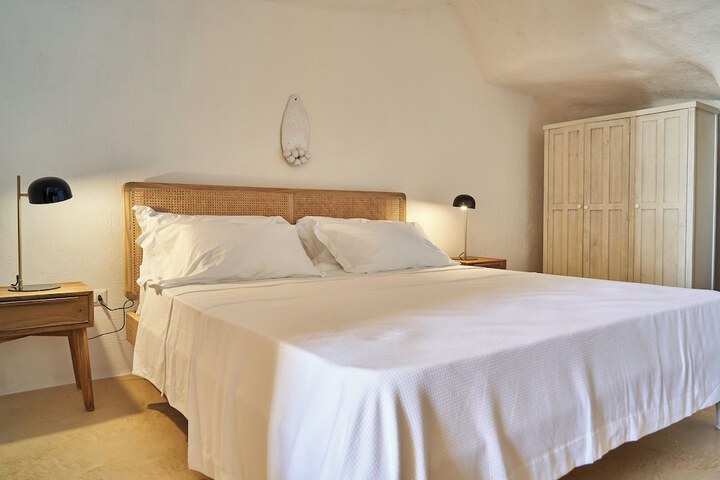 Room 5 of 19