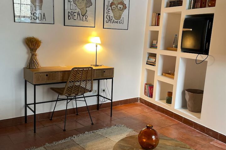 Room 40 of 72