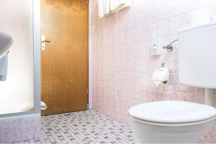 Clean Restrooms