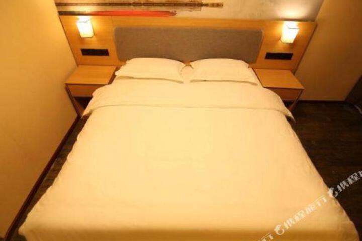 Thank U Hotel（Jokhang Temple）