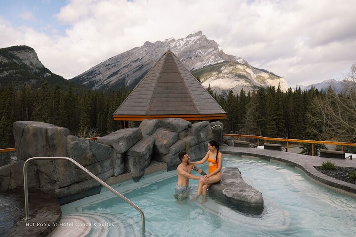 Pool Hotel