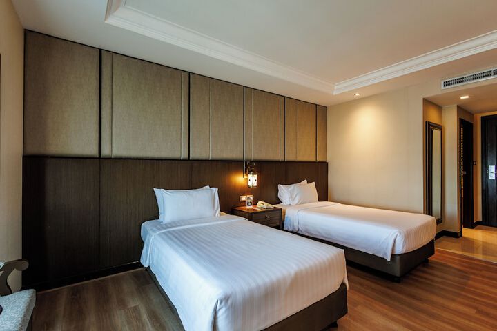 Room 32 of 91