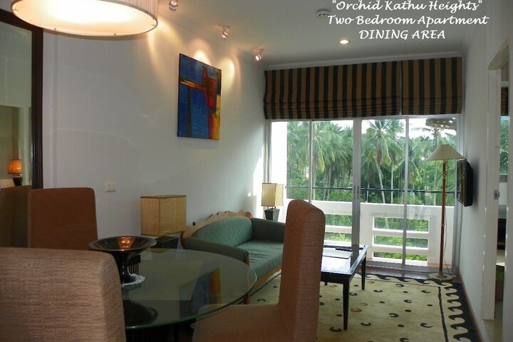 Room 10 of 28