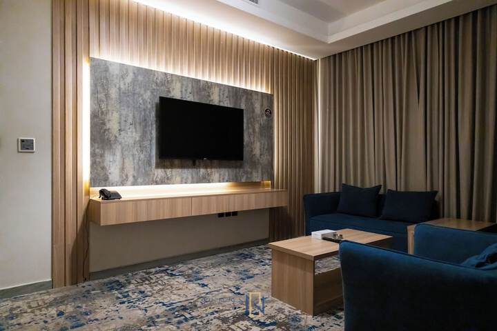 Room 10 of 44