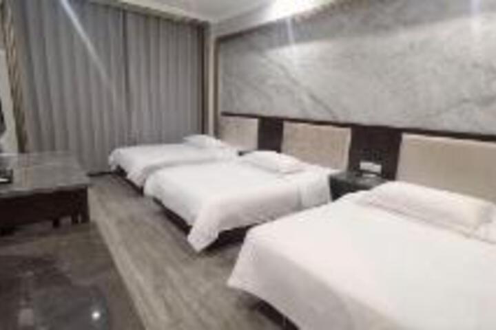 Room 3 of 4