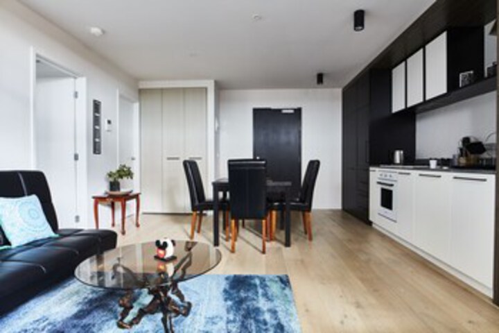 Room 9 of 21