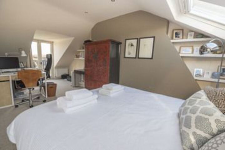 Room 21 of 31