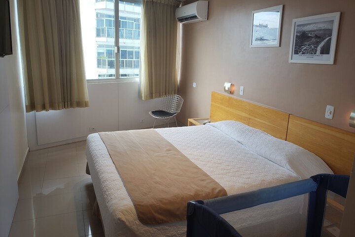 Room 12 of 26