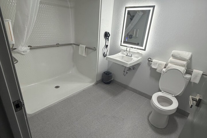 Clean Restrooms
