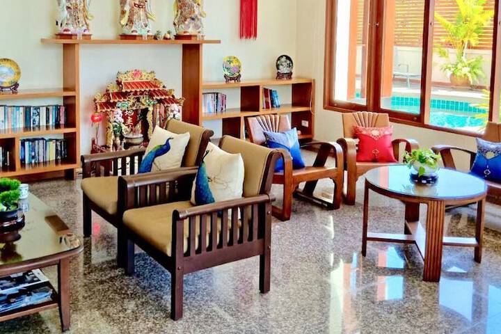 Hotel Lobby