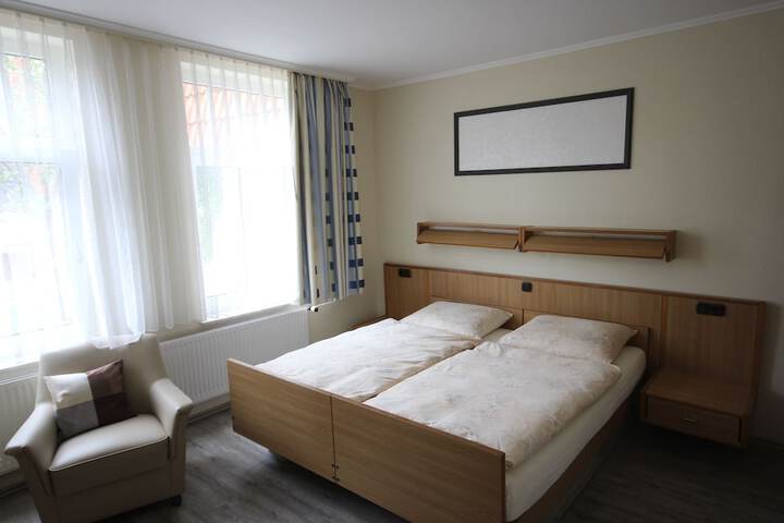 Room 4 of 56