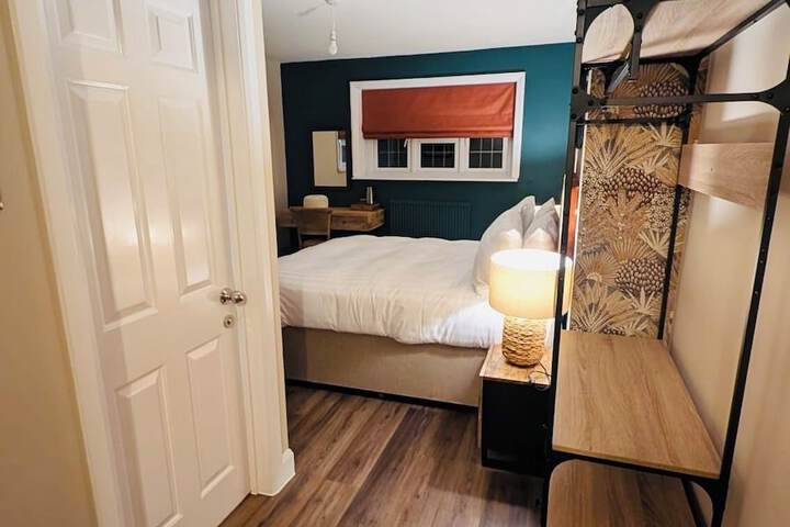 Room 2 of 15