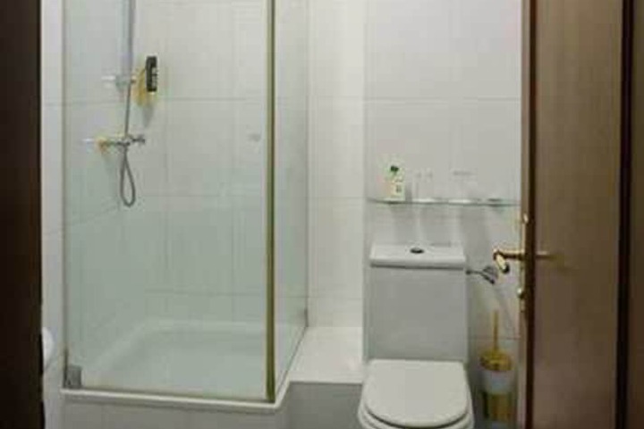 Clean Restrooms