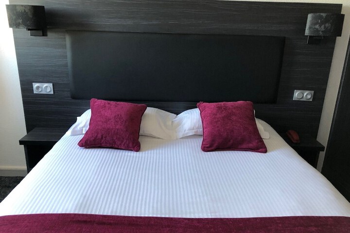 Room 13 of 53