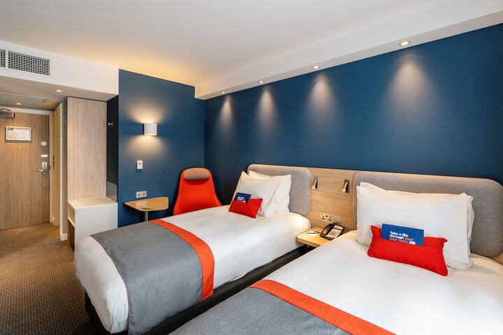 Room 12 of 67