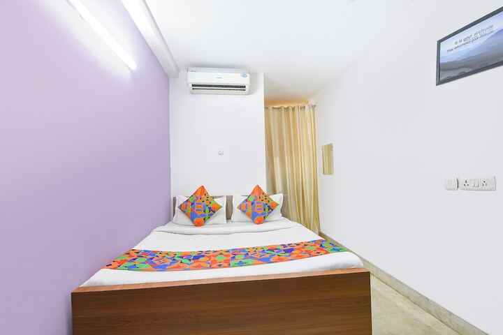 Room 20 of 29