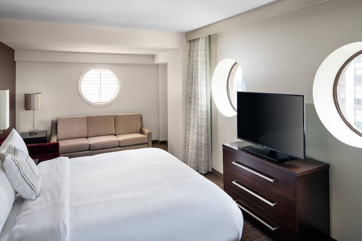 Studio King Bed Sofa (4 of 17)