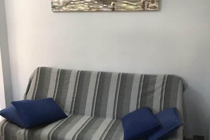 Room 11 of 19