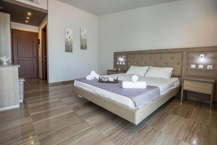 Room 2 of 19