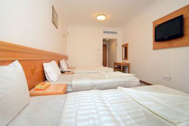Room 9 of 21