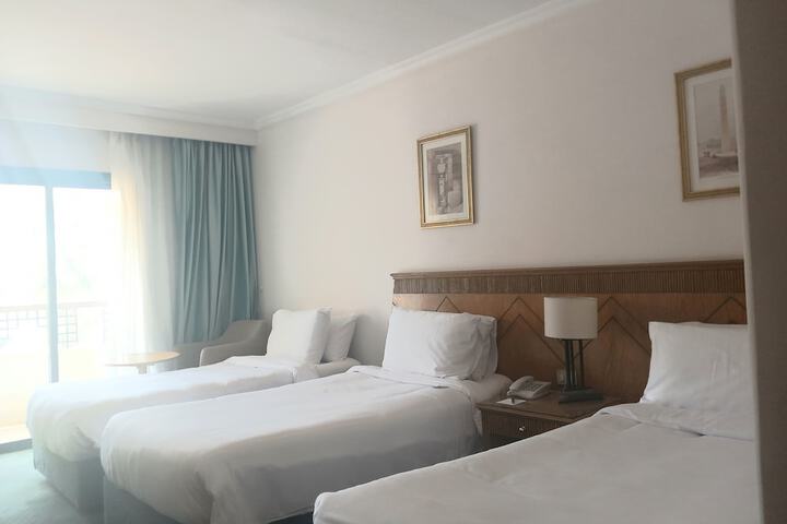 Room 19 of 75