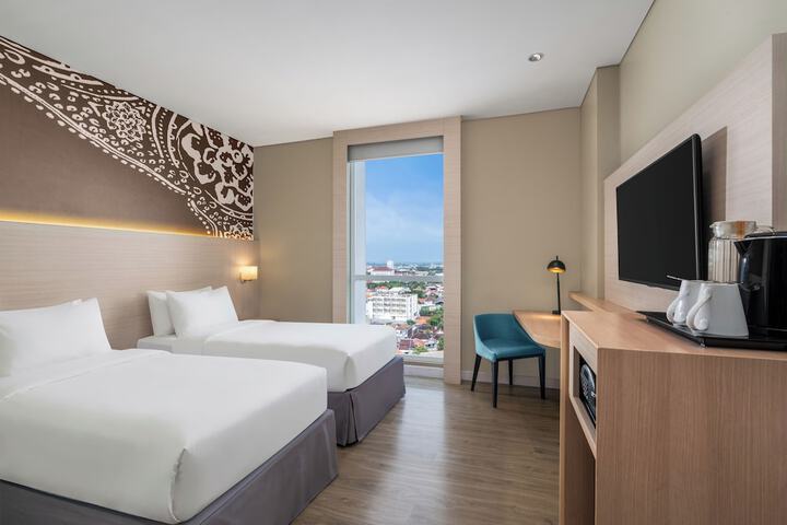 Room 5 of 25