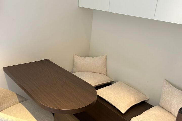 Room 17 of 44
