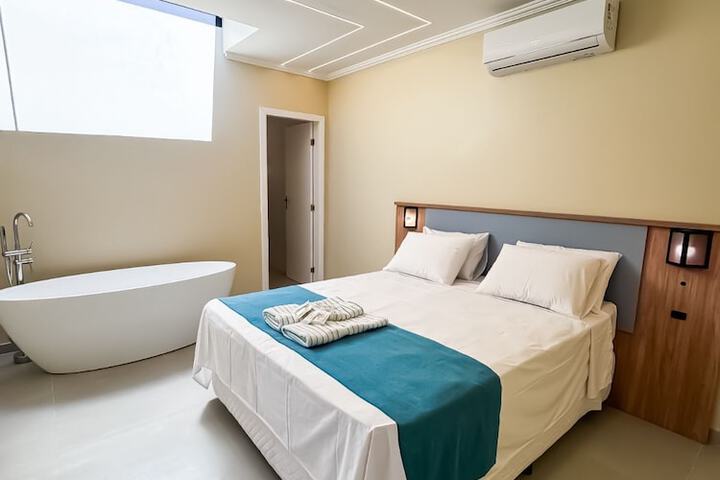 Room 8 of 35