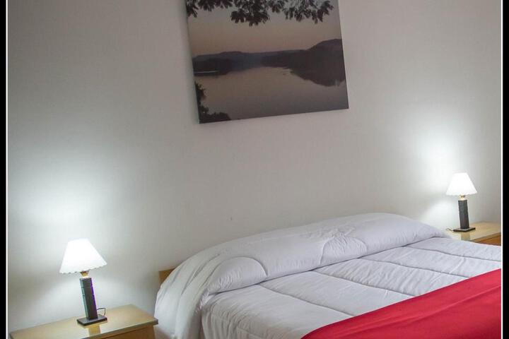 Room 3 of 31