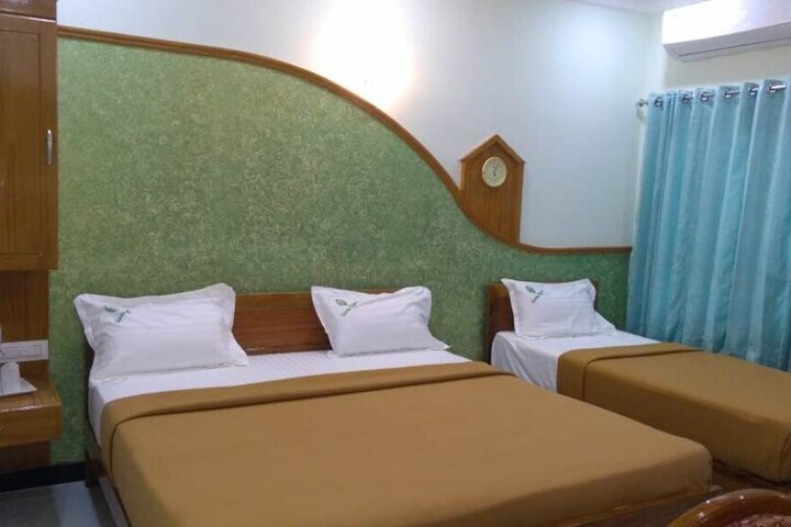 Room 5 of 20
