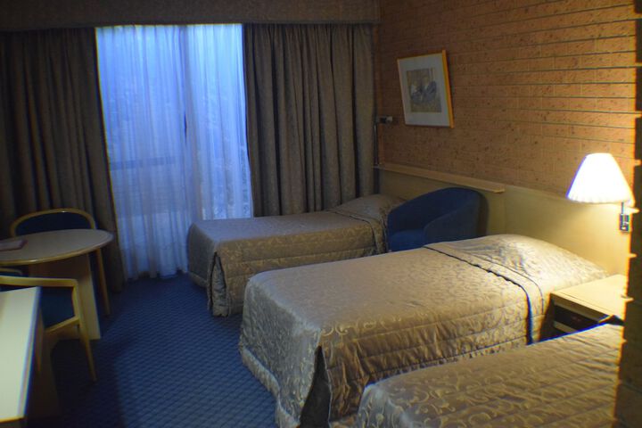 Room 2 of 31