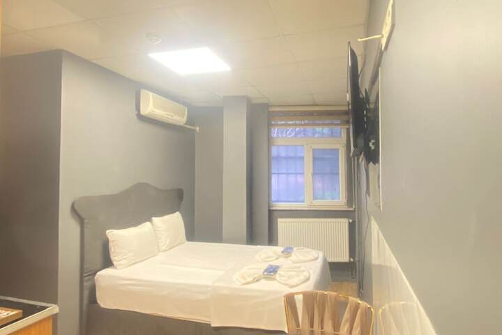 Room 6 of 45
