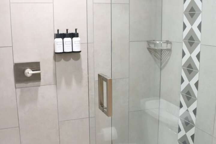 Bathroom shower