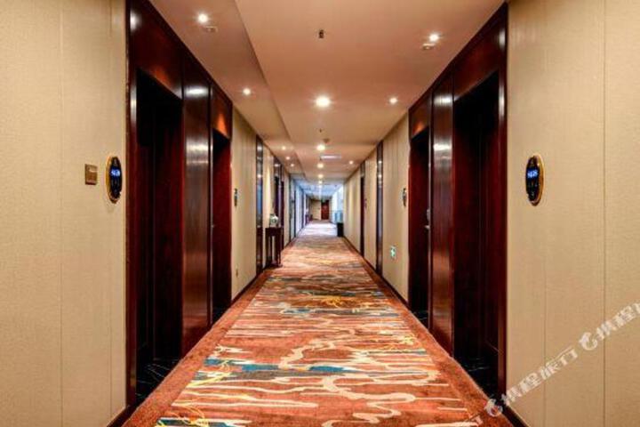 Jinsha Grand Hotel