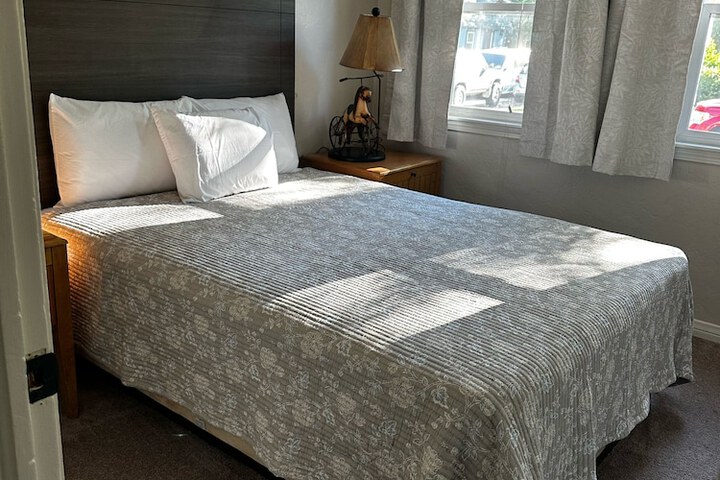 Room 47 of 89