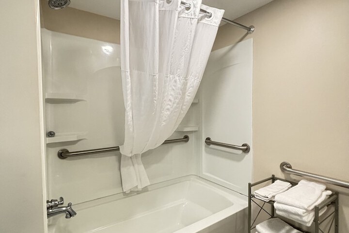 1 King Bed Deluxe Accessible Room Roll in Shower with Grab Bars (16 of 17)