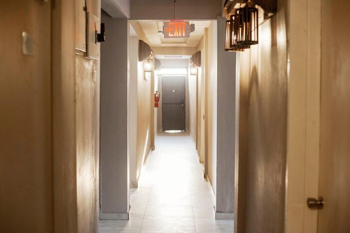 Ballroom/Hall 23 of 31