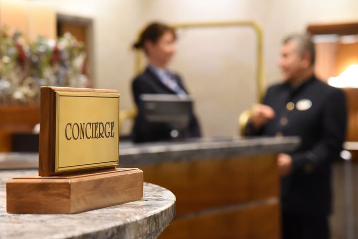 Concierge desk