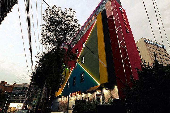 G Hotel