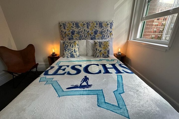 Room 13 of 27
